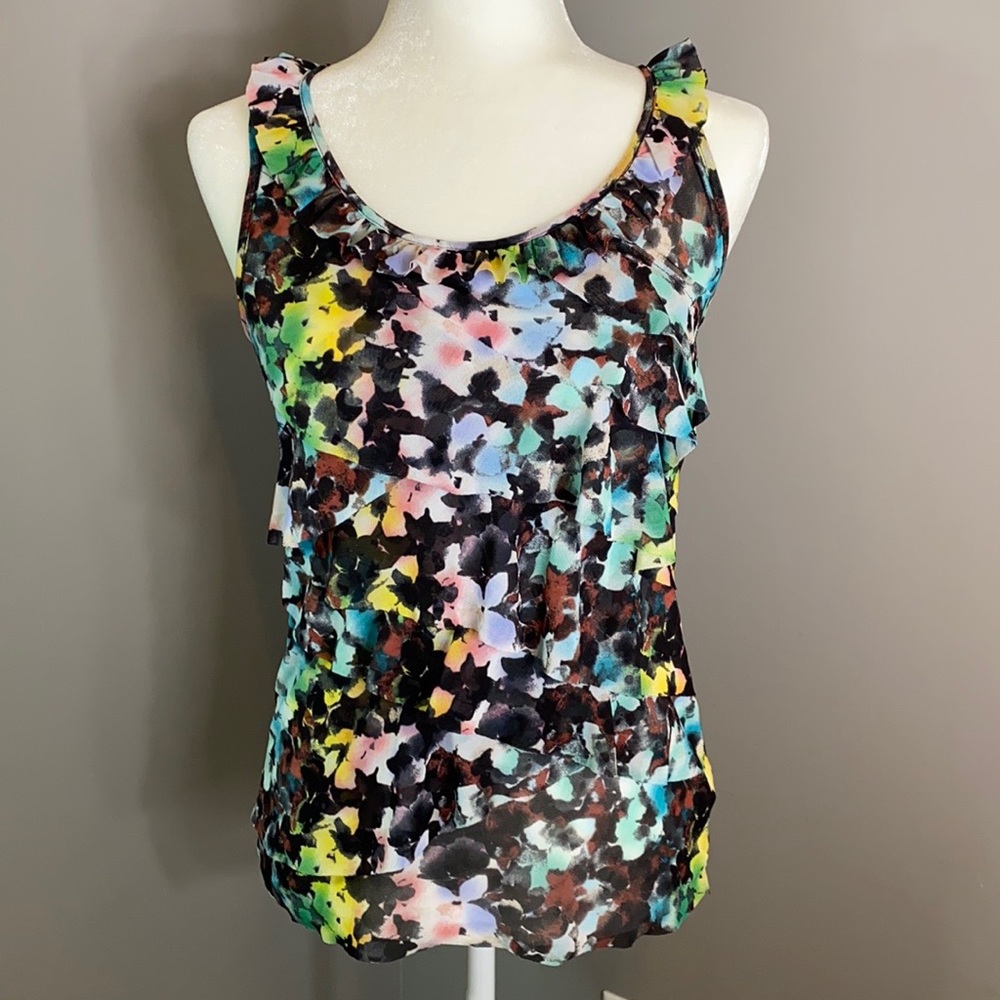 Sleeveless Floral Relativity Top Size Medium